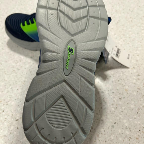 Boys navy blue Sketchers tennis shoes.   ST4 - Picture 5 of 5